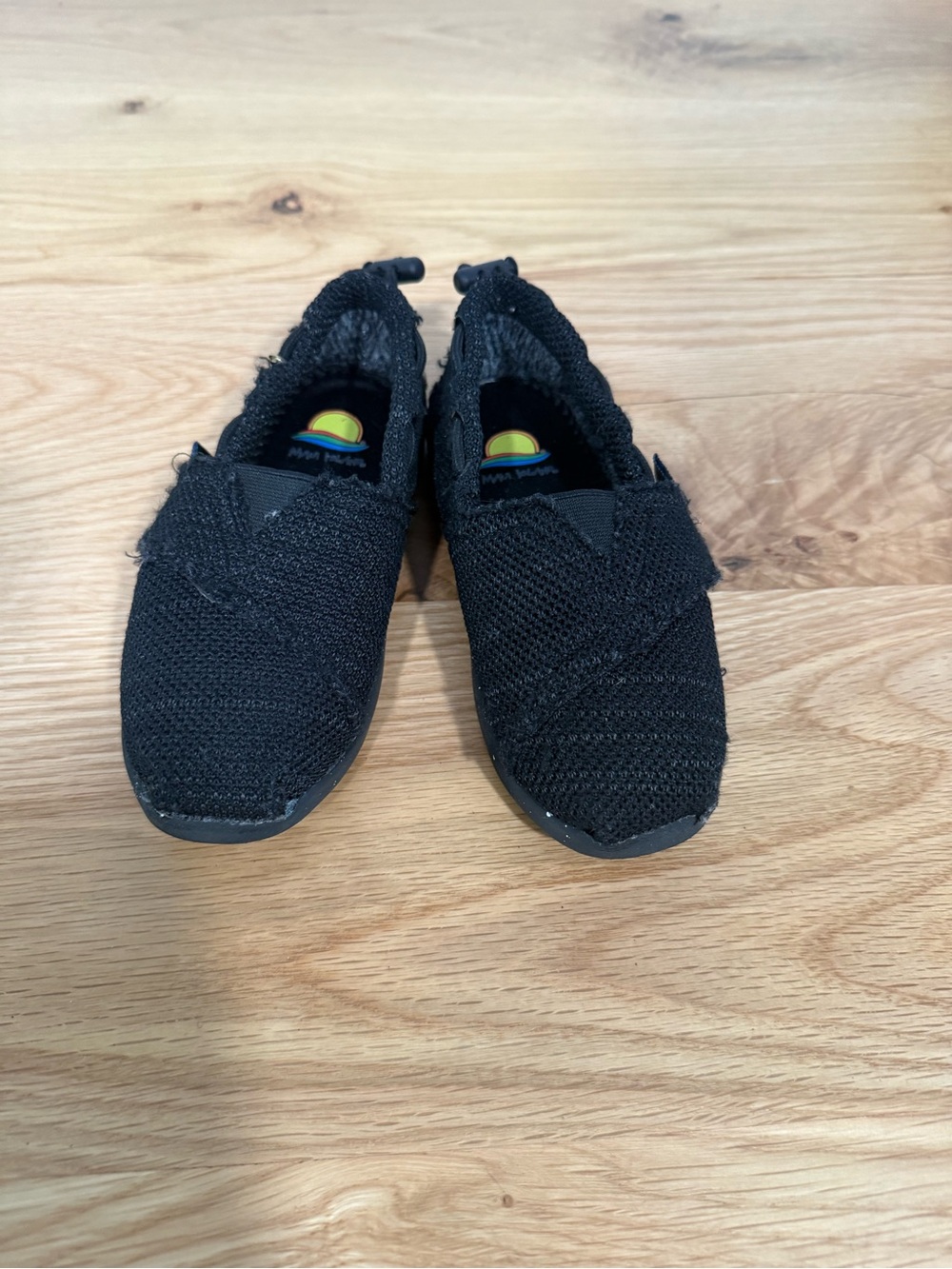 Maui Island Black Kids Slip-On Knit Shoes with Velcro front 10 Toddler
